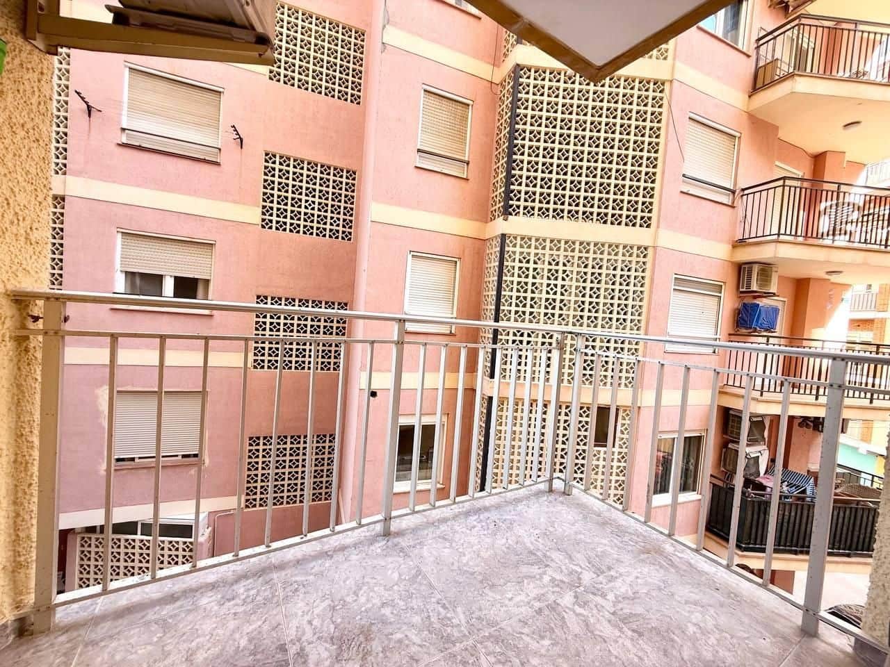 2 sovrum Lägenhet till salu i Torrevieja - 249 000 € (Ref: 10180750)