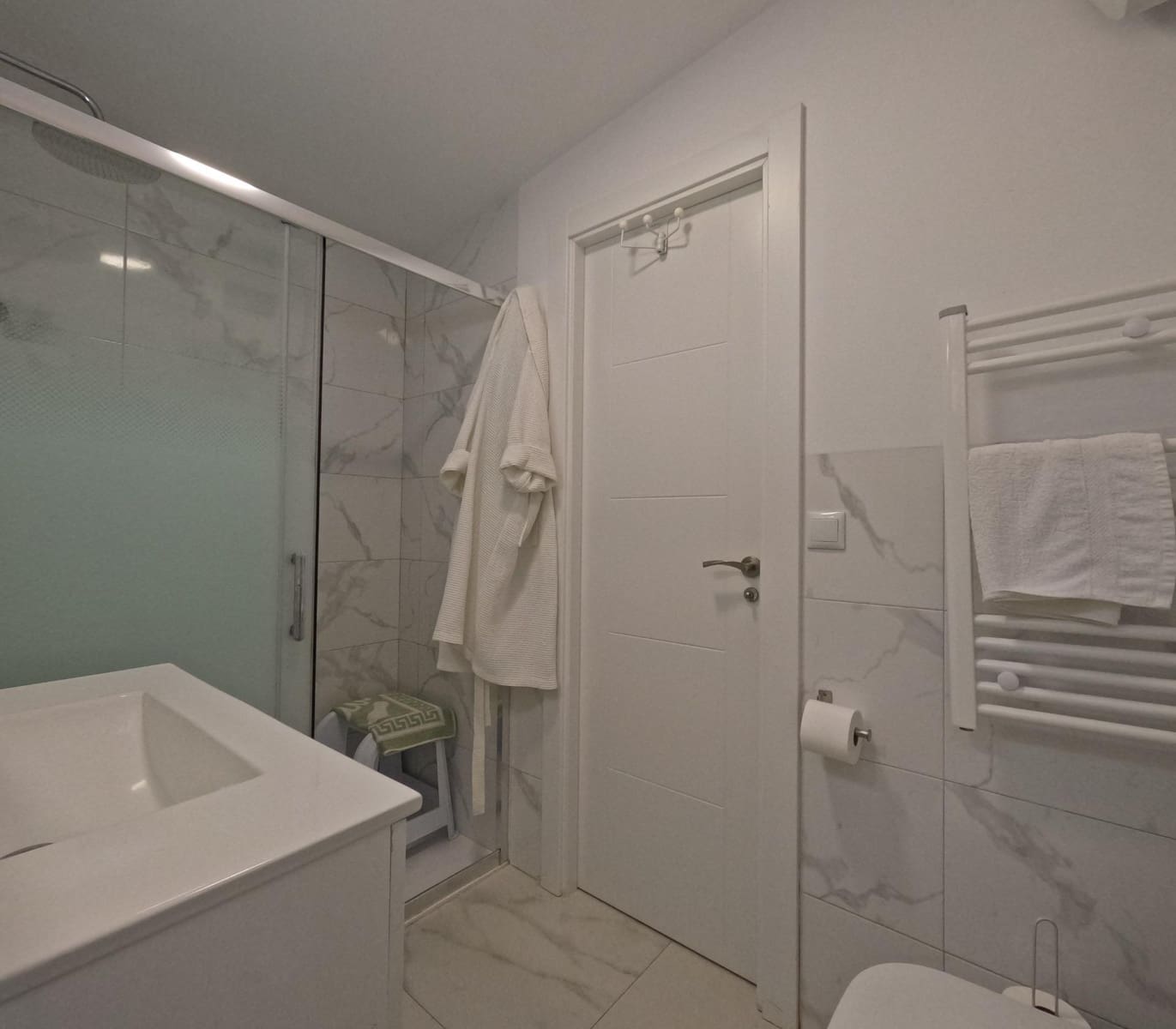 4 soveværelse Rækkehus til salg i Torrevieja med garage - € 249.900 (Ref: 9537407)