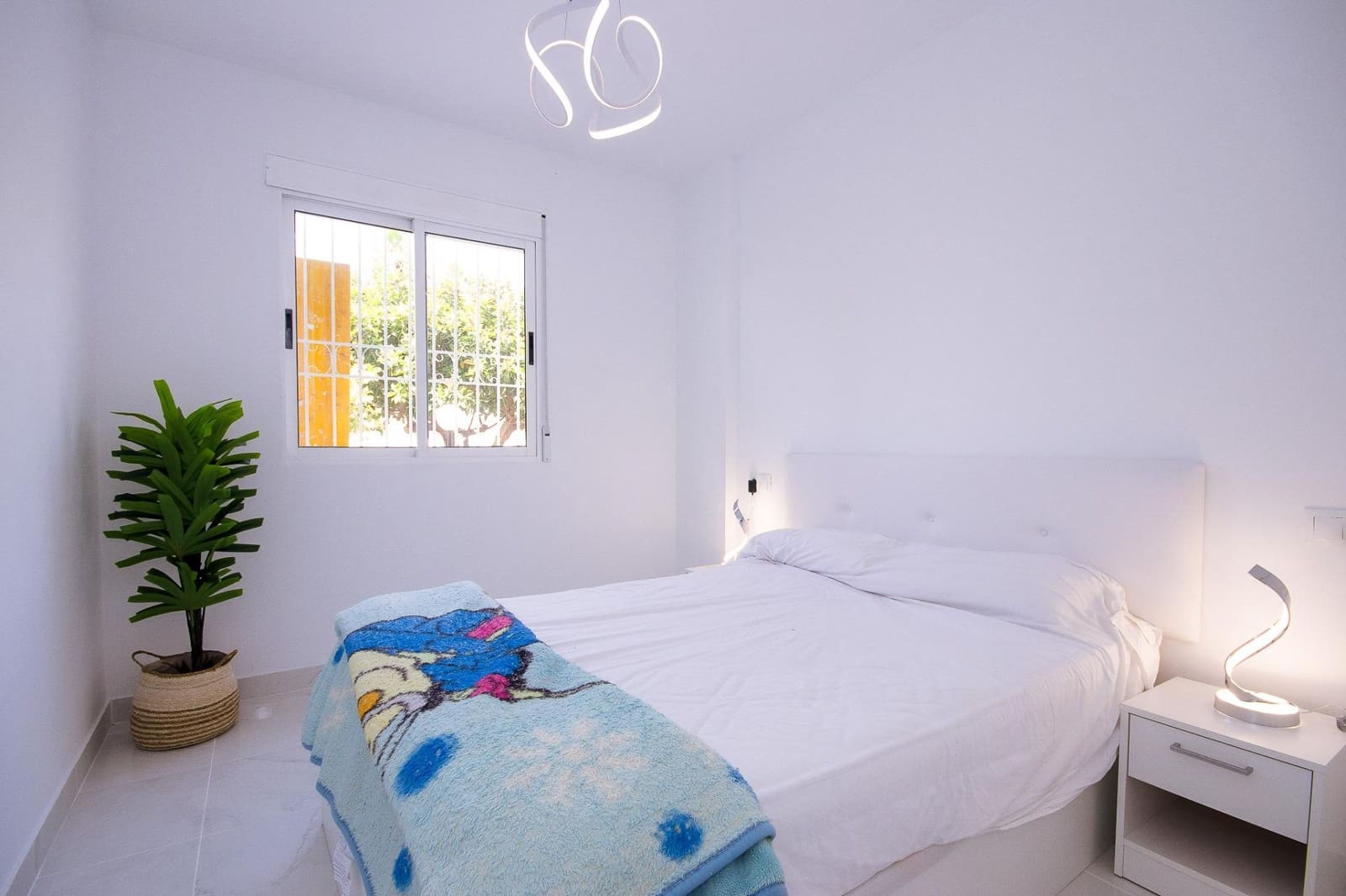 2 makuuhuone Huoneisto myytävänä paikassa Torrevieja mukana uima-altaan - 144 990 € (Ref: 9537410)