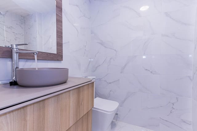 2 makuuhuone Huoneisto myytävänä paikassa Centro, Torrevieja mukana uima-altaan - 144 990 € (Ref: 9537410)