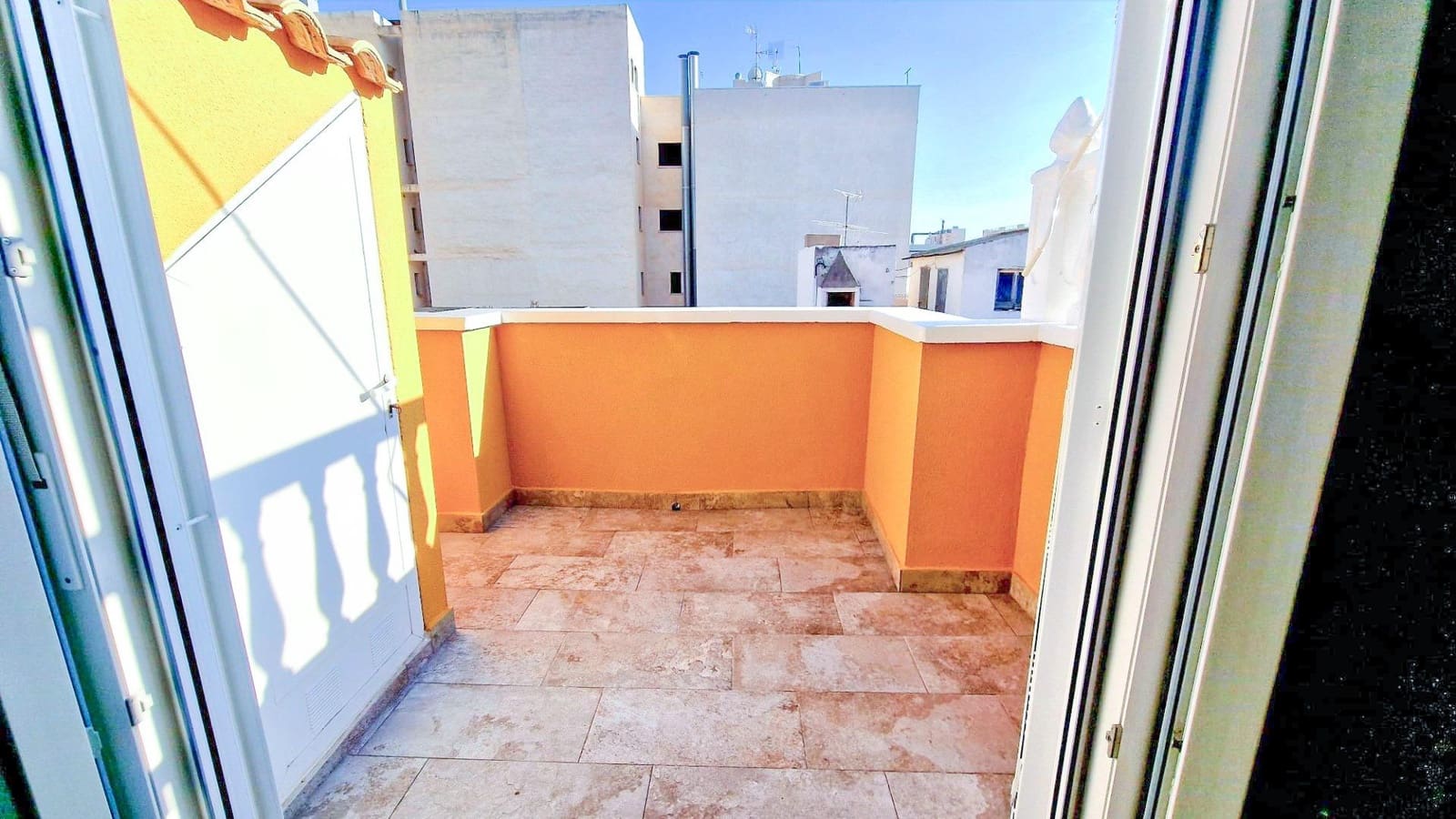 2 makuuhuone Kattohuoneisto myytävänä paikassa Torrevieja mukana 
autotalli - 220 000 € (Ref: 9537413)