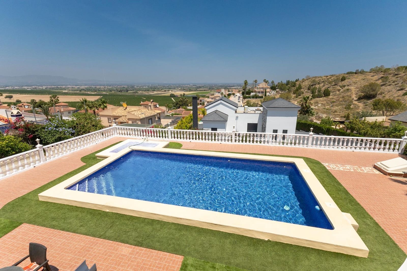 5 slaapkamer Villa te koop in Algorfa met zwembad - € 599.990 (Ref: 9537416)