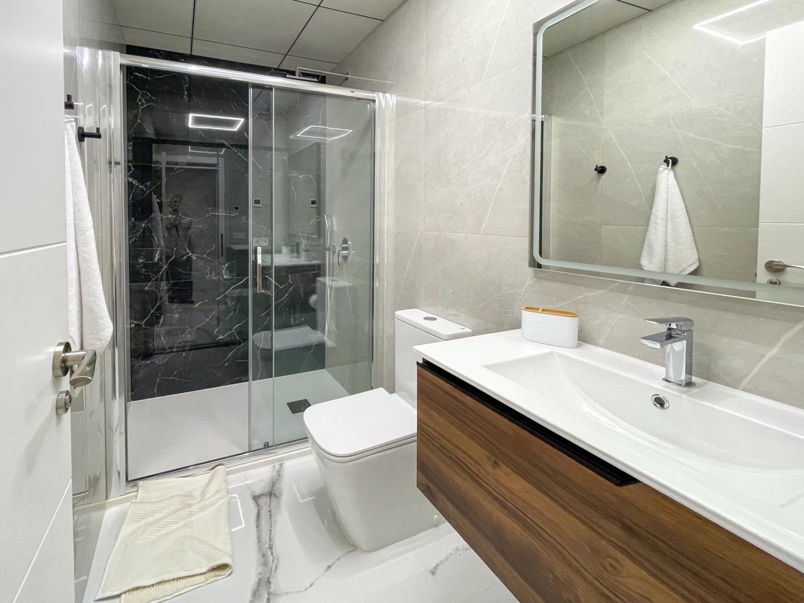 2 quarto Apartamento para venda em Torrevieja - 230 000 € (Ref: 9537428)