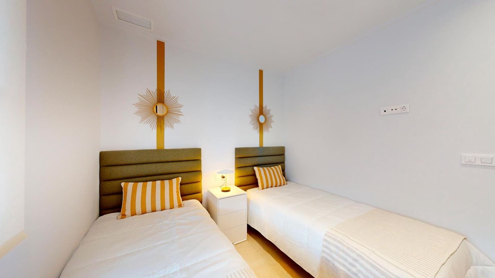 3 Zimmer Apartment zu verkaufen in El Raso mit Pool - 269.000 € (Ref: 9541254)