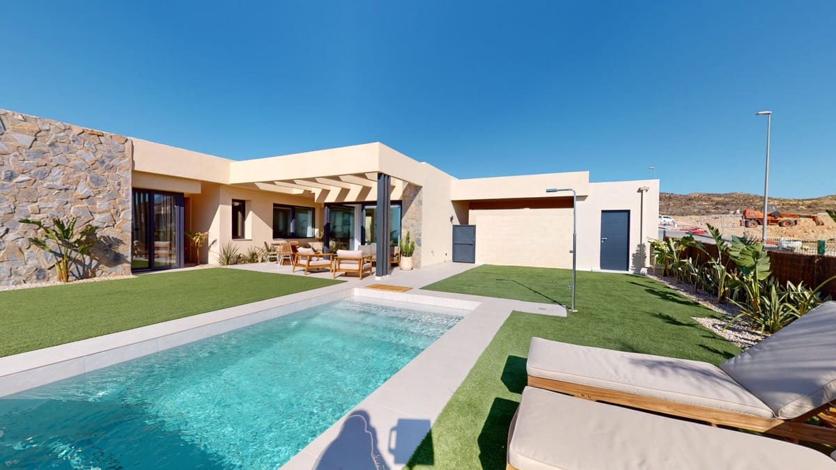 3 bedroom Villa for sale in Gea y Truyols with pool garage - € 503,000 (Ref: 9541302)