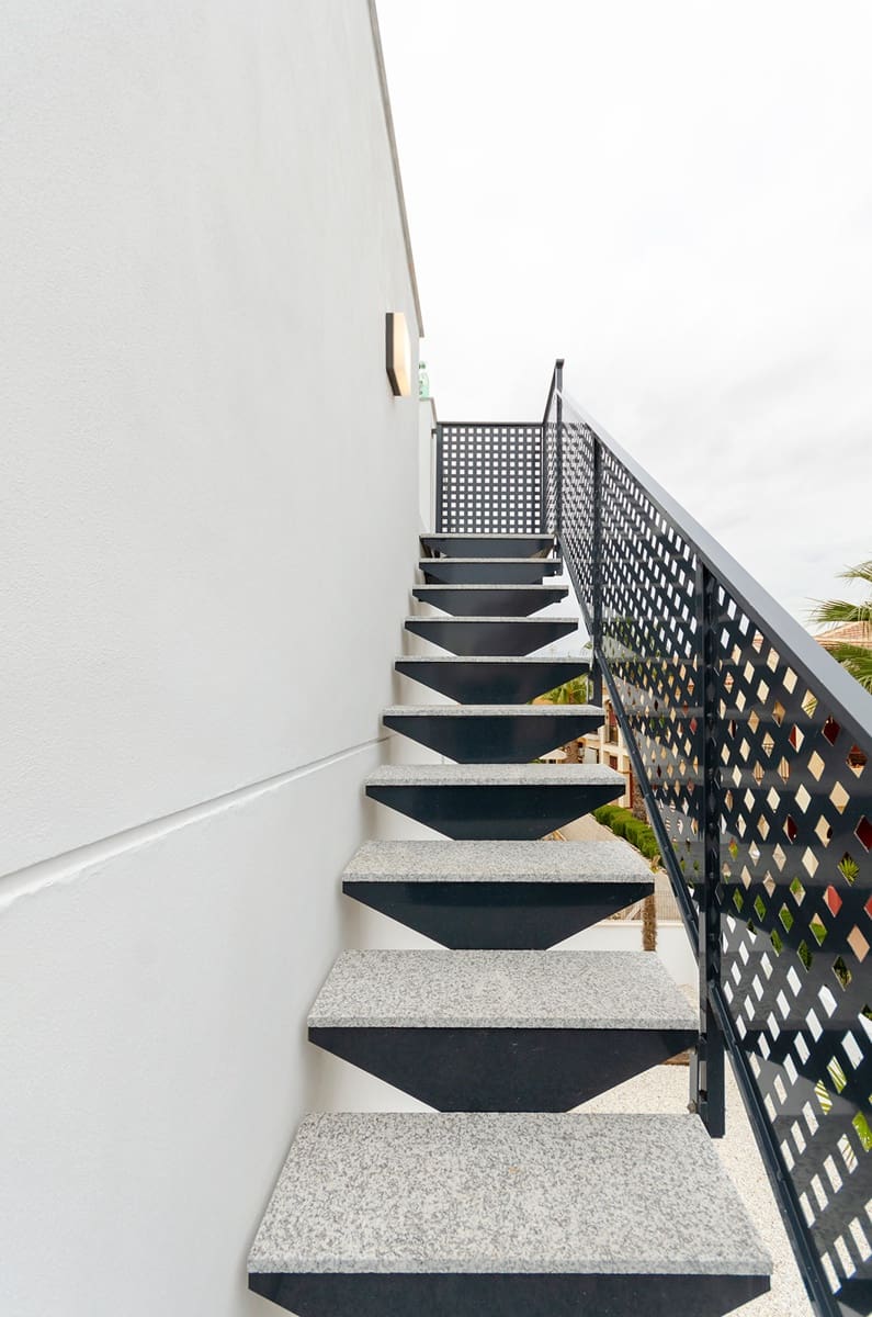 3 chambre Villa/Maison à vendre à Torrevieja avec piscine garage - 424 000 € (Ref: 9541310)