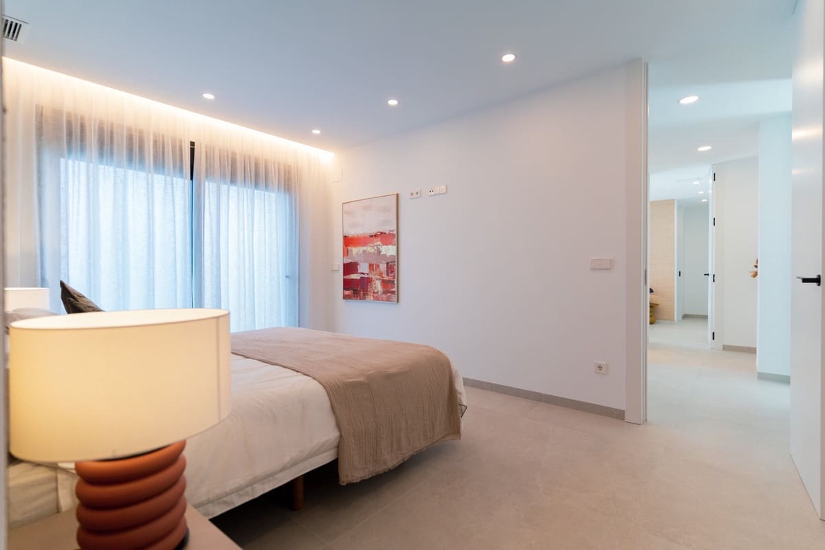 3 makuuhuone Huvila myytävänä paikassa Ciudad Quesada mukana uima-altaan 
autotalli - 599 500 € (Ref: 9541315)