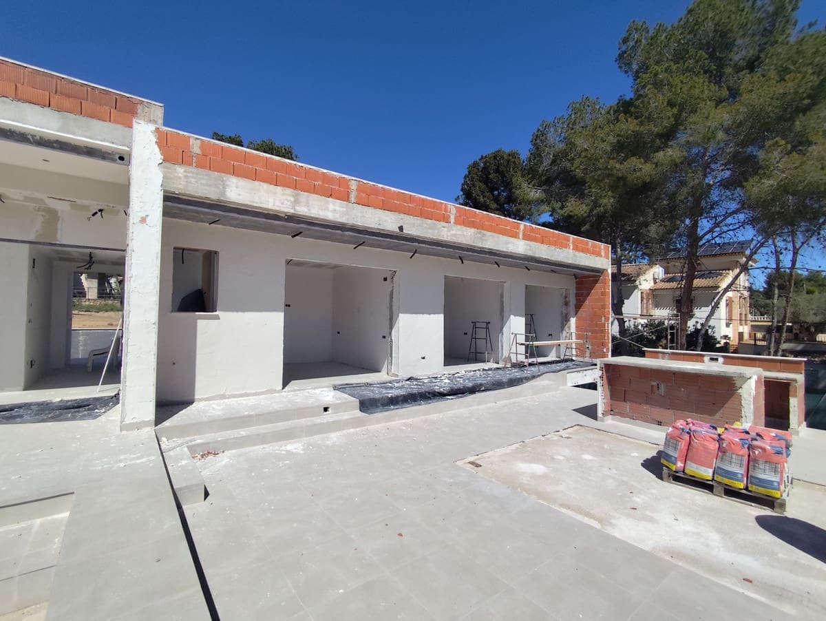 3 sypialnia Willa na sprzedaż w Pinar de Campoverde z basenem garażem - 825 000 € (Ref: 9541316)