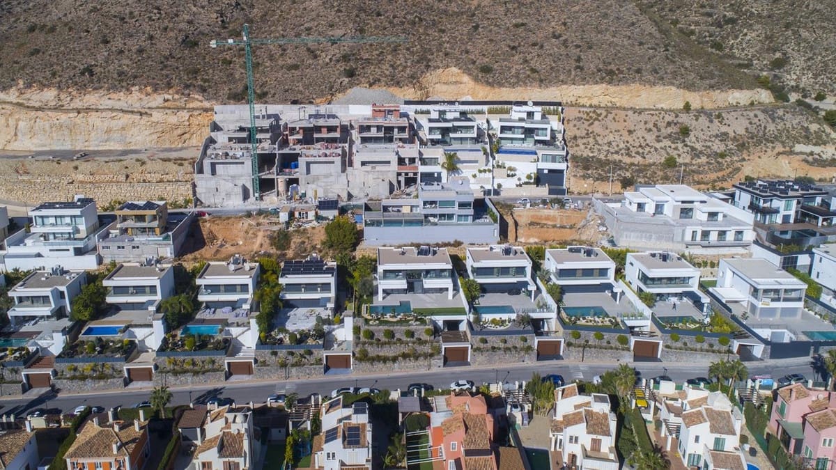 7 quarto Moradia para venda em Finestrat com piscina garagem - 4 450 000 € (Ref: 9541320)