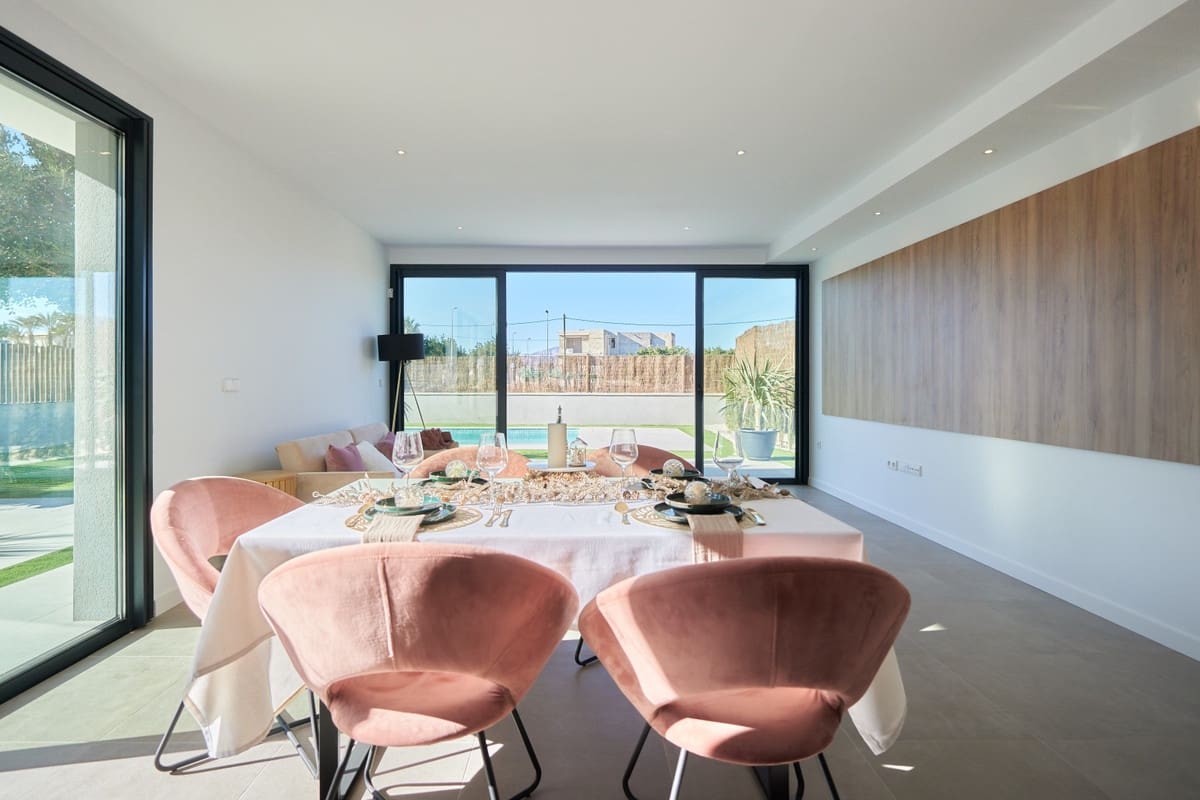 3 sovrum Villa till salu i San Miguel de Salinas med pool garage - 625 000 € (Ref: 9541322)