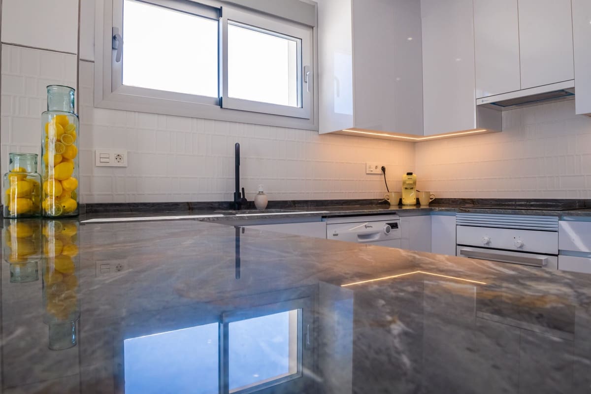 Chalet de 3 habitaciones en Los Alcázares en venta con piscina garaje - 445.000 € (Ref: 9541335)