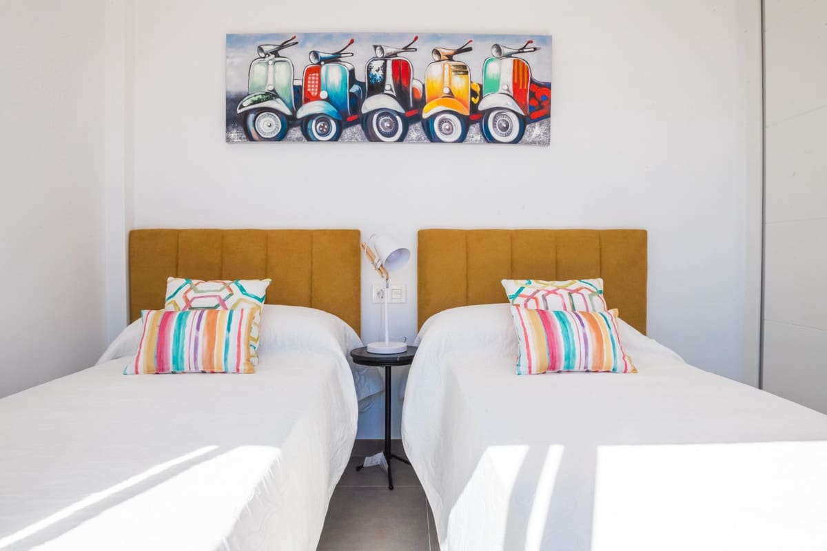 Chalet de 3 habitaciones en Los Alcázares en venta con piscina garaje - 445.000 € (Ref: 9541335)