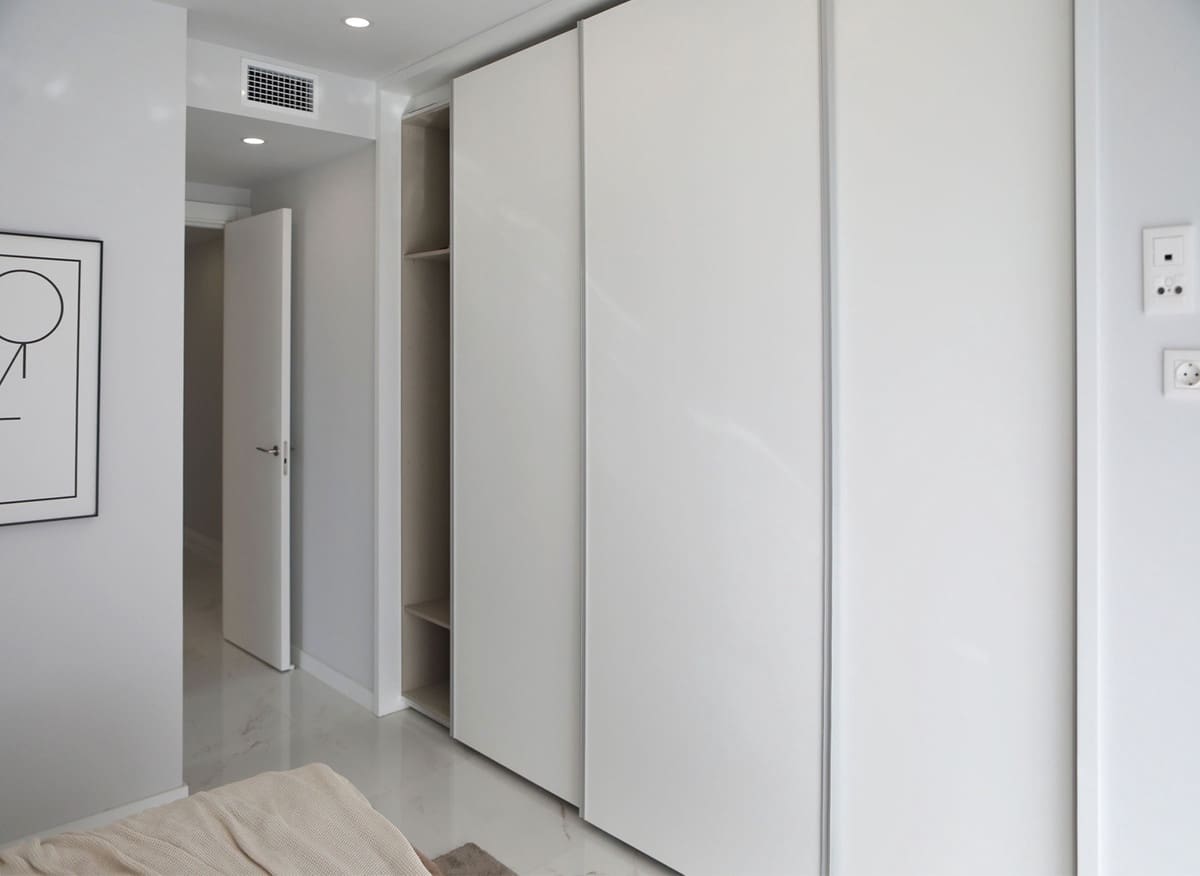 2 Zimmer Apartment zu verkaufen in Benidorm mit Pool Garage - 690.000 € (Ref: 9541337)