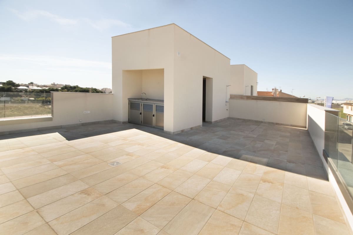 3 camera da letto Villa in vendita in Pilar de la Horadada con piscina garage - 494.900 € (Rif: 9541339)