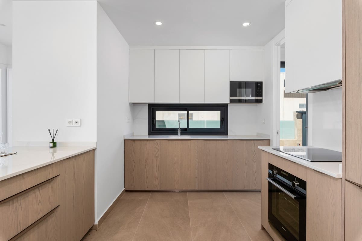 3 chambre Villa/Maison à vendre à Orihuela Costa avec piscine garage - 995 000 € (Ref: 9541349)