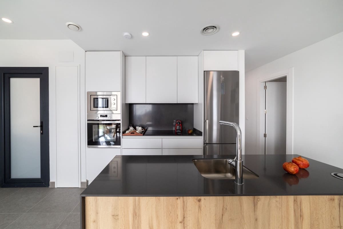 Chalet de 3 habitaciones en Polop en venta con piscina garaje - 470.000 € (Ref: 9541360)