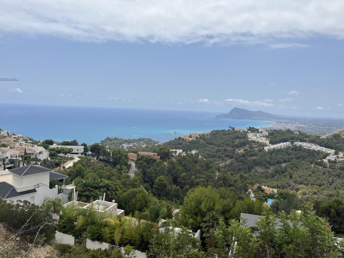 5 makuuhuone Huvila myytävänä paikassa Altea mukana uima-altaan 
autotalli - 5 900 000 € (Ref: 9541364)