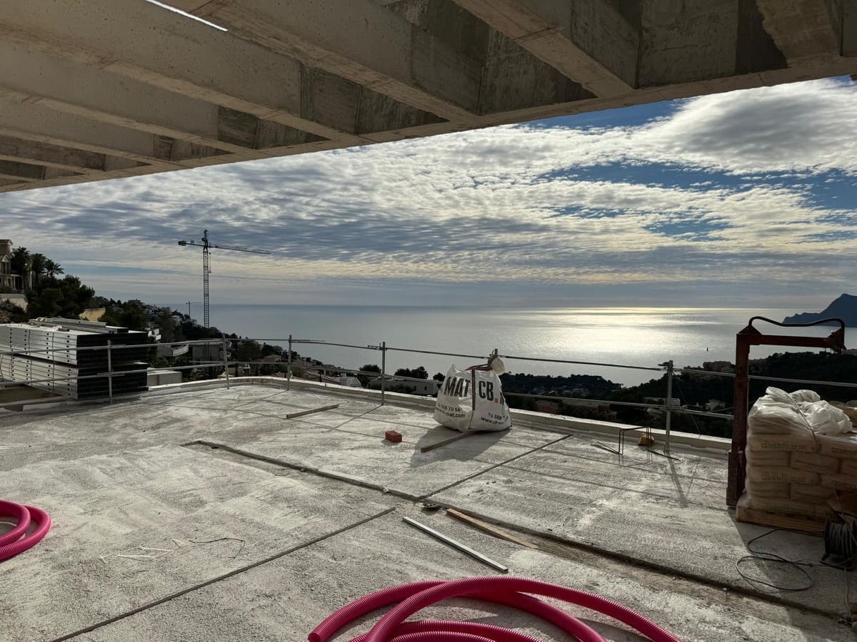 5 makuuhuone Huvila myytävänä paikassa Altea mukana uima-altaan 
autotalli - 5 900 000 € (Ref: 9541364)