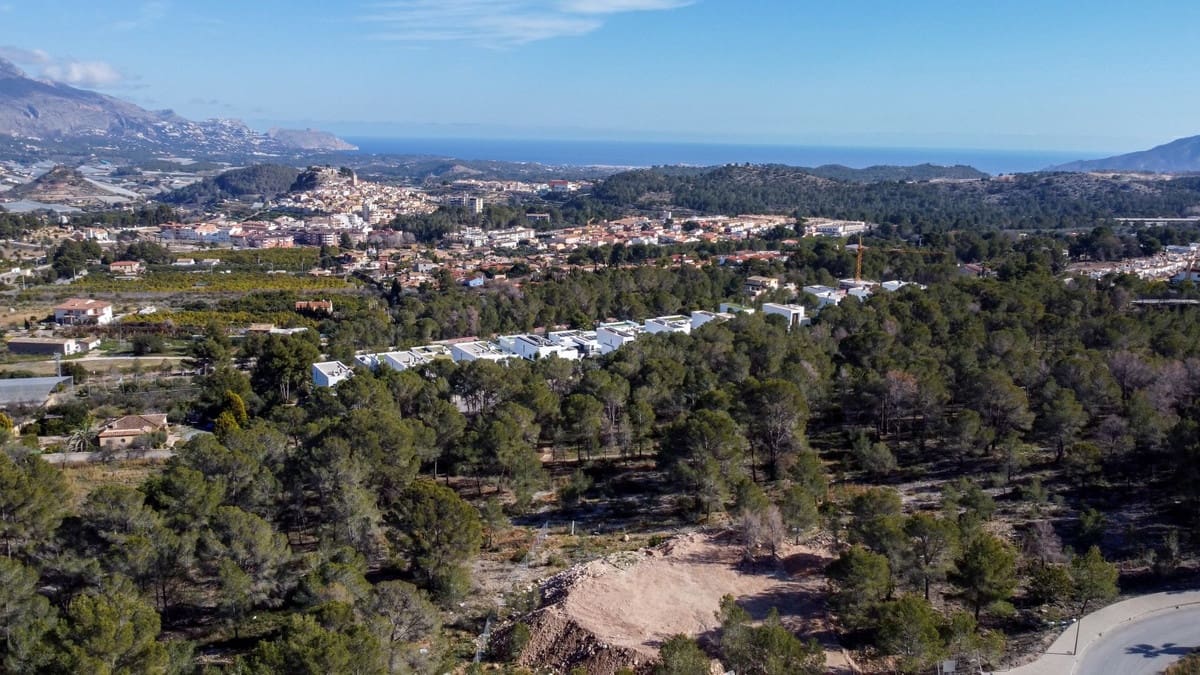 3 soveværelse Rækkehus til salg i Polop med swimmingpool garage - € 505.280 (Ref: 9541384)