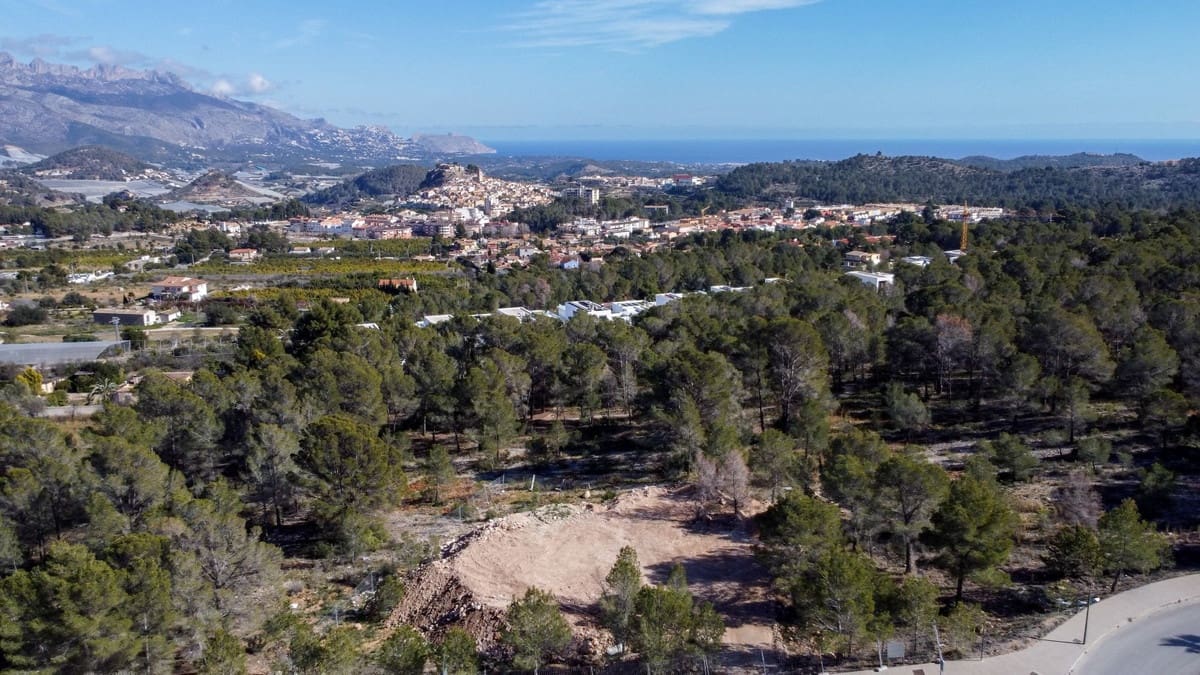 3 soveværelse Rækkehus til salg i Polop med swimmingpool garage - € 505.280 (Ref: 9541384)