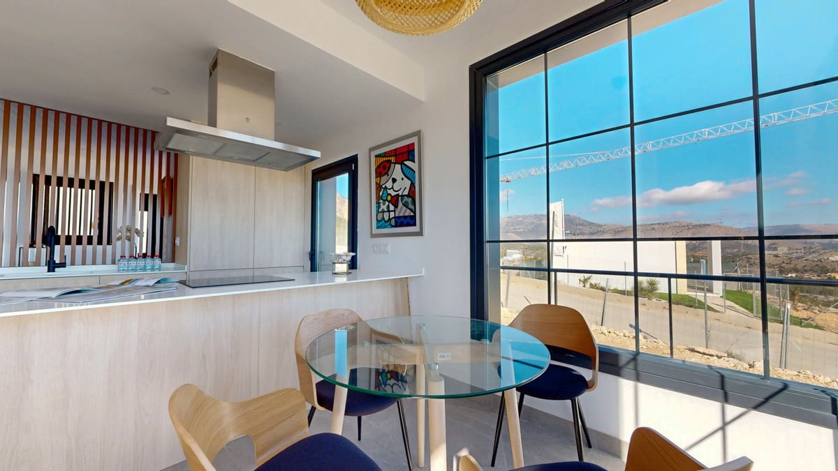 Adosado de 3 habitaciones en Polop en venta con piscina garaje - 528.125 € (Ref: 9541385)