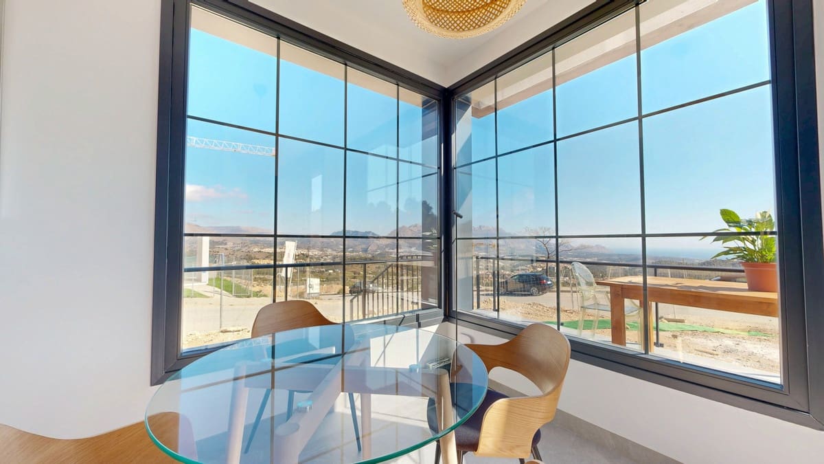 Adosado de 3 habitaciones en Polop en venta con piscina garaje - 528.125 € (Ref: 9541385)