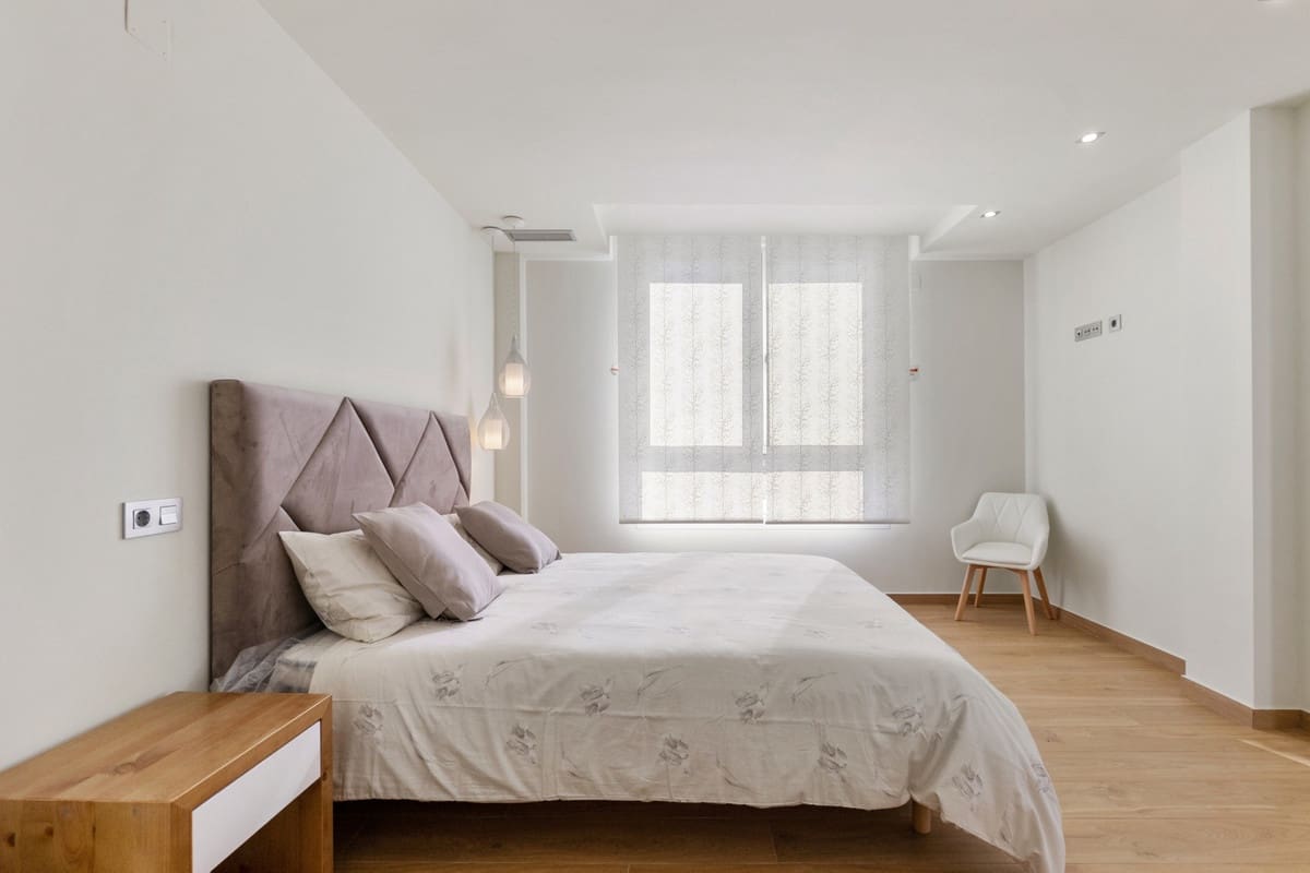 3 bedroom Villa for sale in Ciudad Quesada with pool garage - € 649,000 (Ref: 9541393)