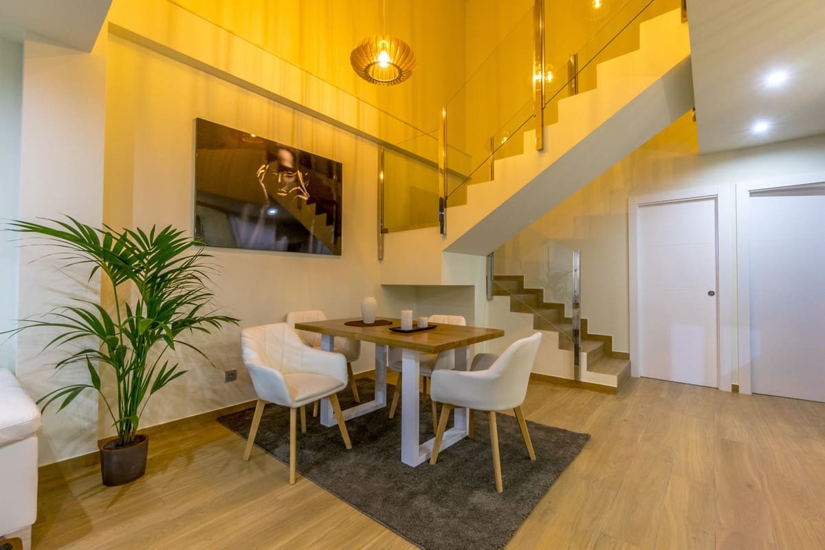 3 bedroom Villa for sale in Ciudad Quesada with pool garage - € 649,000 (Ref: 9541393)