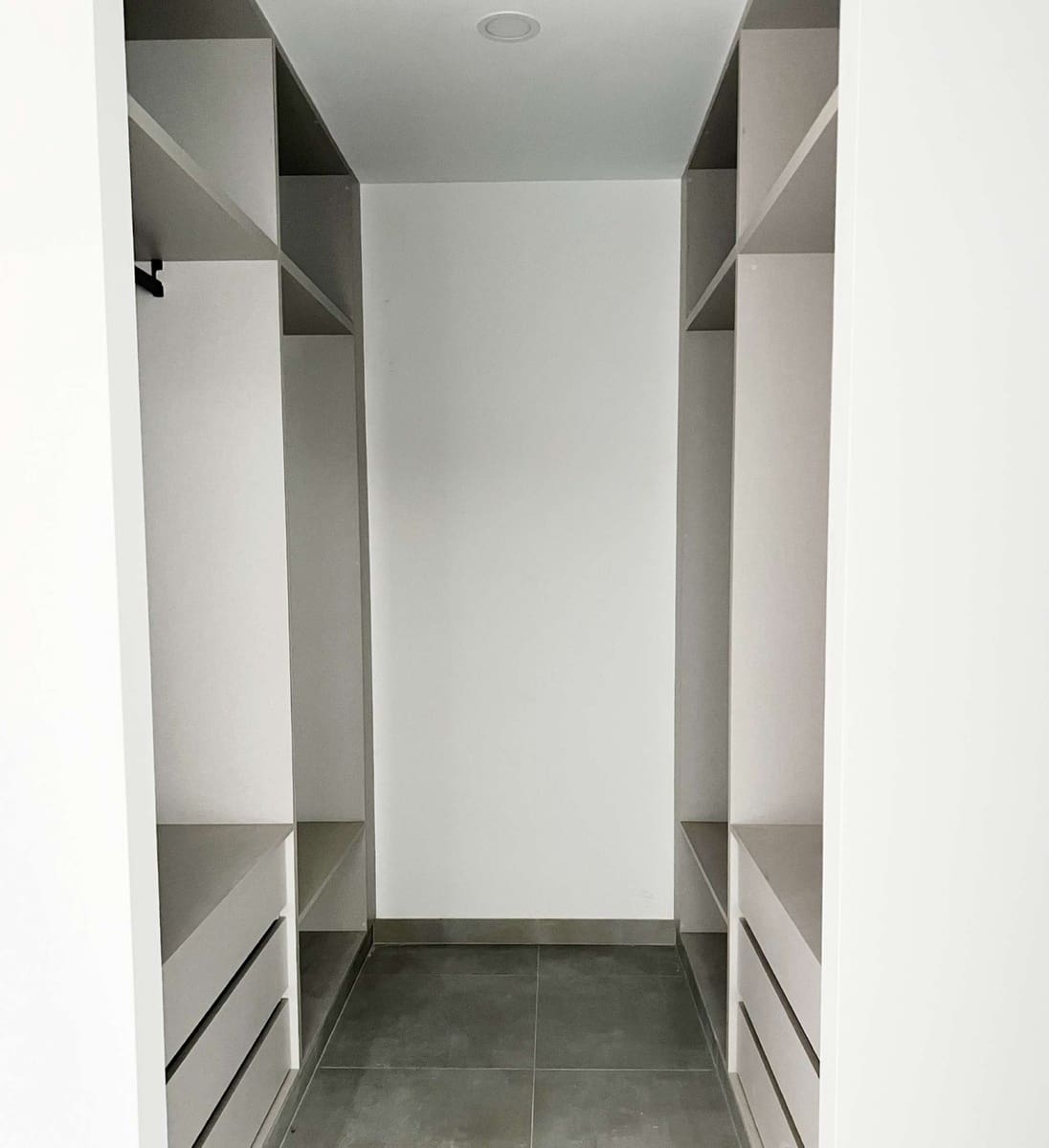 5 slaapkamer Villa te koop in Torrevieja met zwembad garage - € 1.200.000 (Ref: 9541397)