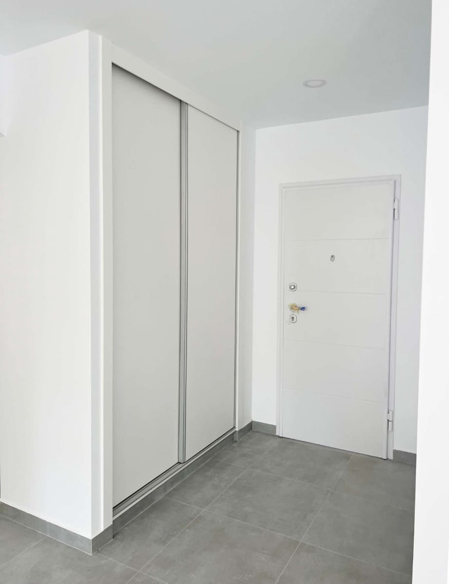 5 slaapkamer Villa te koop in Torrevieja met zwembad garage - € 1.200.000 (Ref: 9541397)