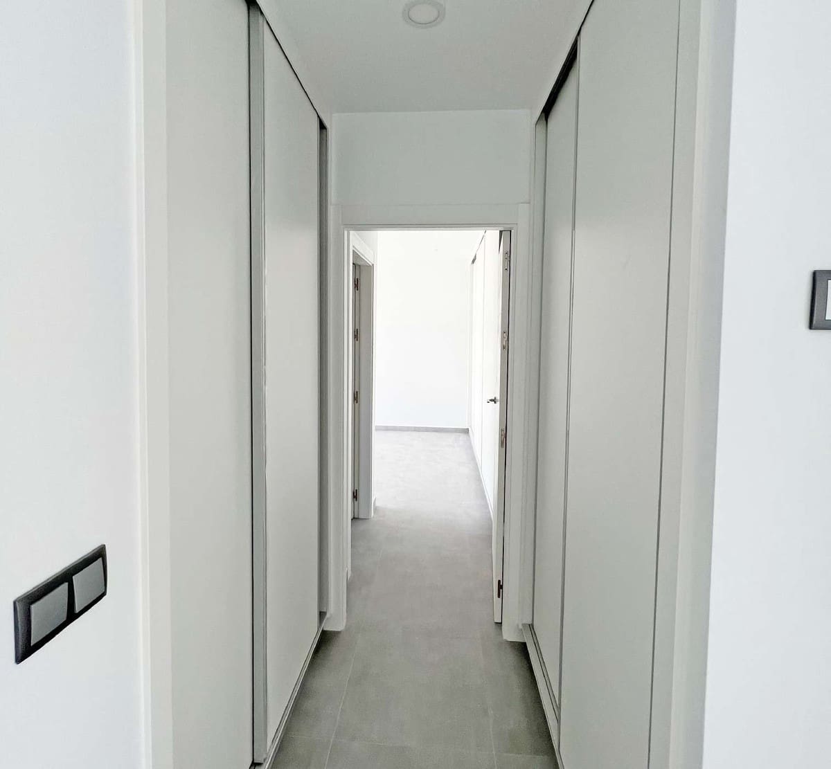 5 slaapkamer Villa te koop in Torrevieja met zwembad garage - € 1.200.000 (Ref: 9541397)