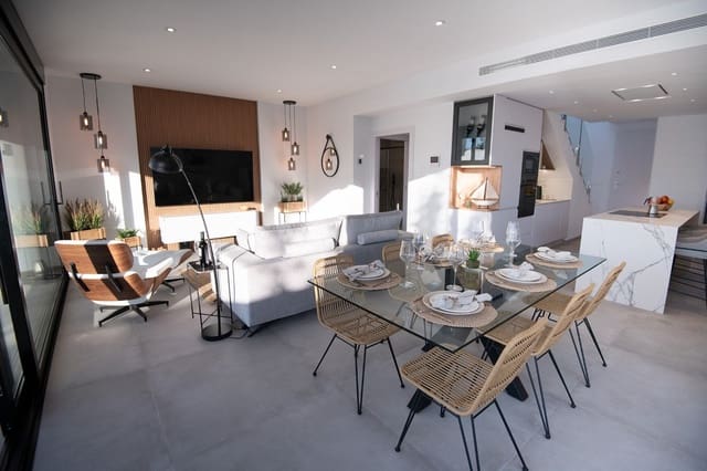 3 sovrum Radhus till salu i Los Alcázares med pool garage - 595 000 € (Ref: 9541442)