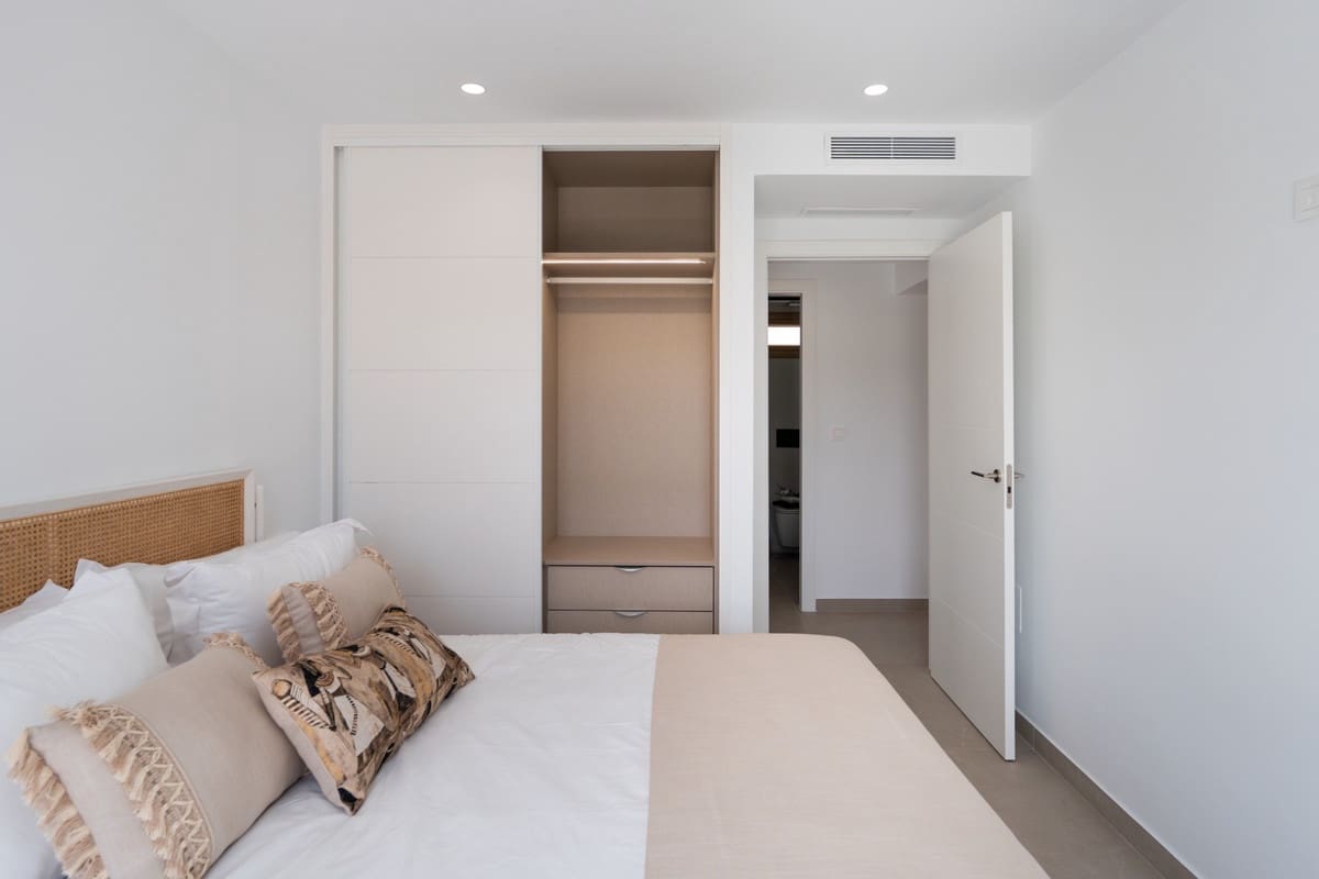 4 quarto Moradia para venda em Orihuela Costa com piscina garagem - 1 350 000 € (Ref: 9541447)