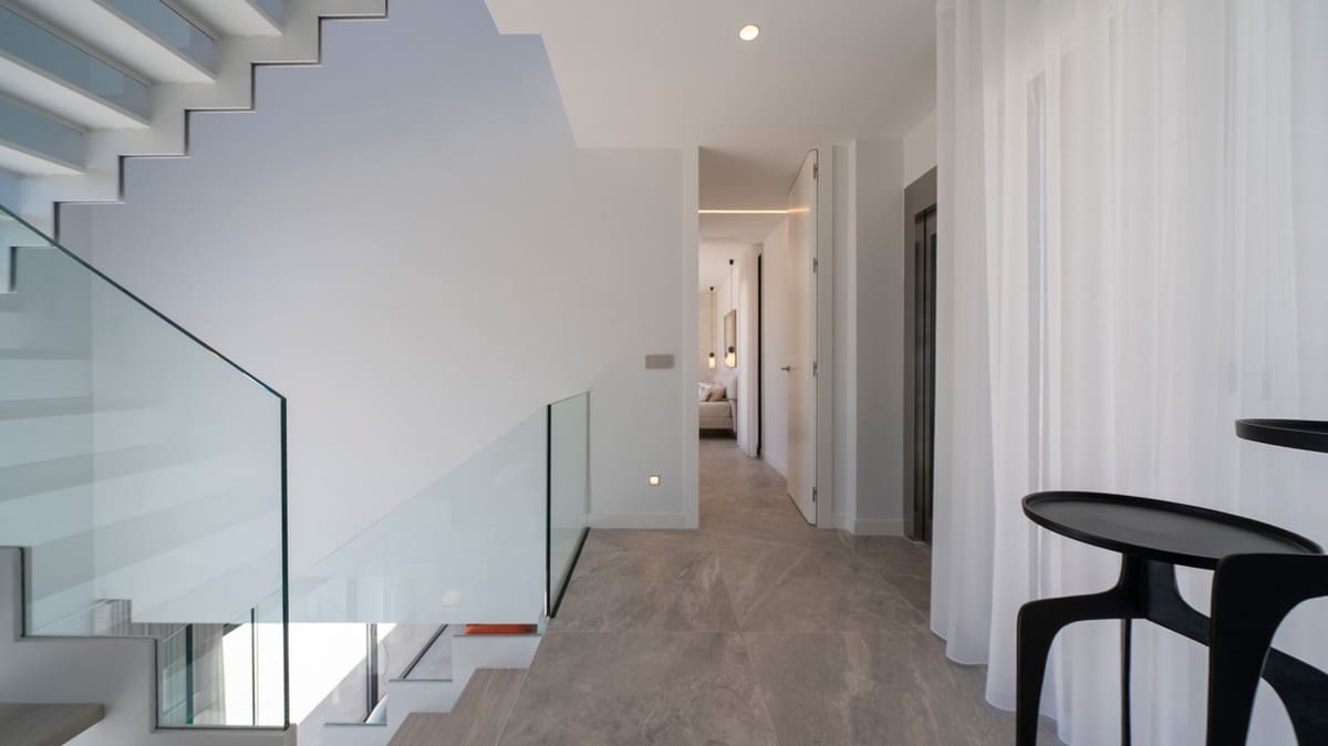 4 quarto Moradia para venda em Finestrat com piscina garagem - 1 350 000 € (Ref: 9541454)