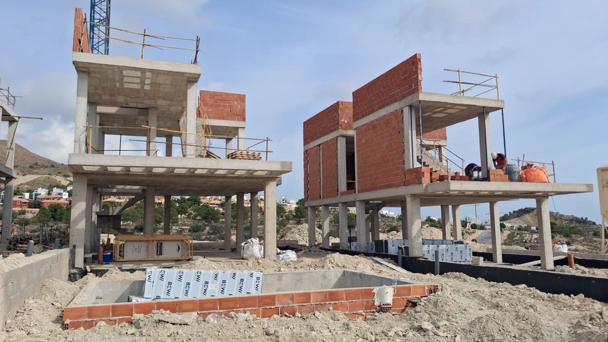 3 quarto Moradia para venda em Finestrat com piscina garagem - 610 000 € (Ref: 9541476)