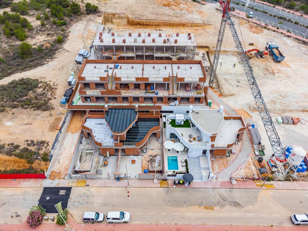 3 makuuhuone Rivitalo myytävänä paikassa Orihuela mukana uima-altaan 
autotalli - 414 000 € (Ref: 9541494)