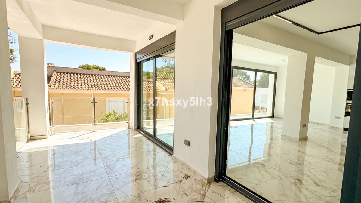 4 sovrum Villa till salu i Orihuela med pool garage - 995 000 € (Ref: 9541502)