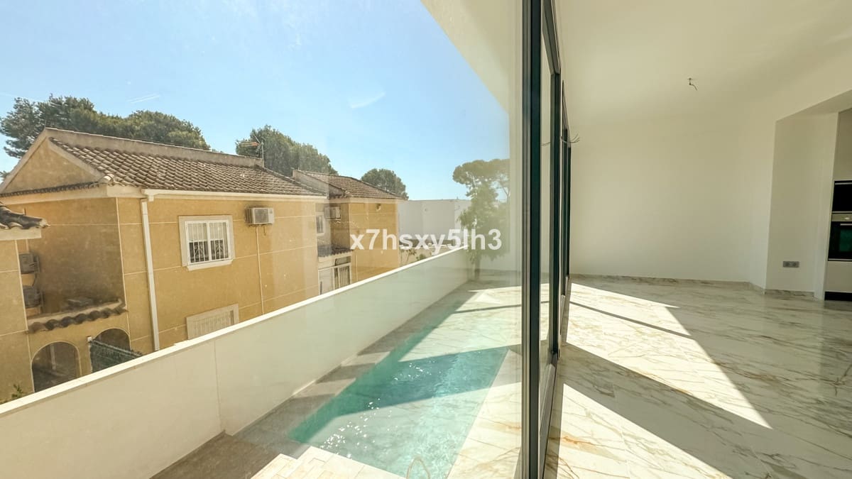 4 sovrum Villa till salu i Orihuela med pool garage - 995 000 € (Ref: 9541502)