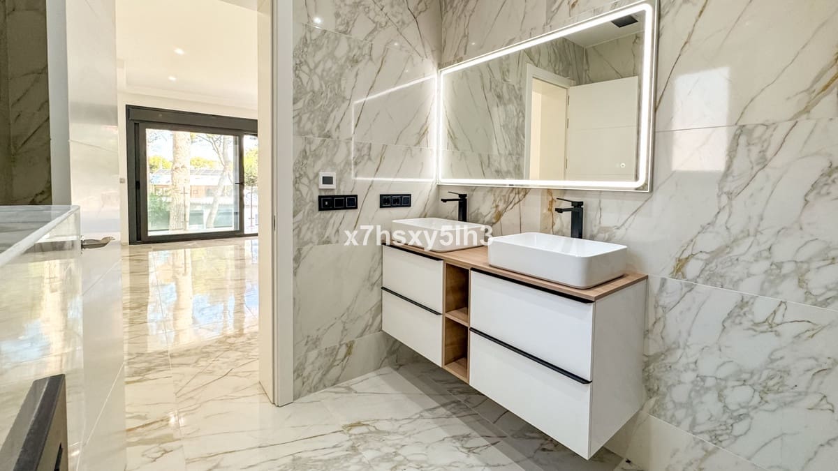 4 sovrum Villa till salu i Orihuela med pool garage - 995 000 € (Ref: 9541502)