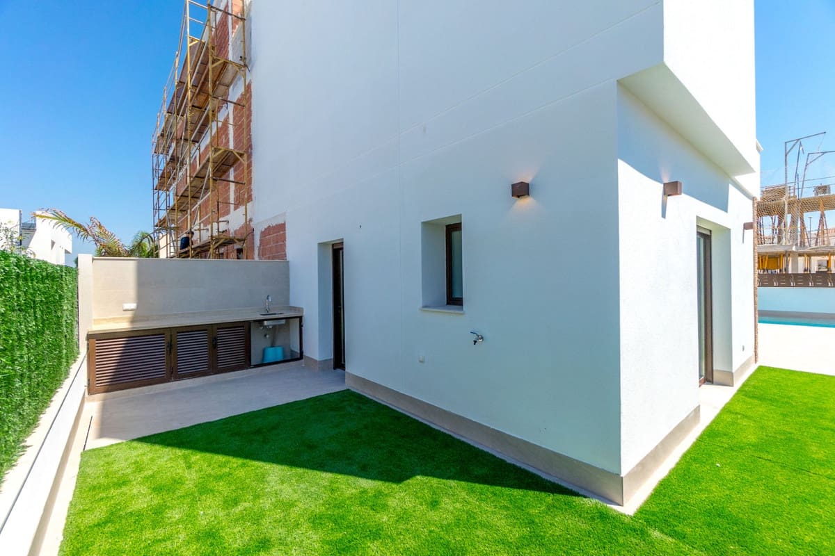 3 sovrum Radhus till salu i Benijofar med pool garage - 455 000 € (Ref: 9541525)