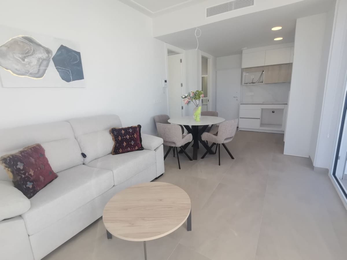 1 soveværelse Penthouse til salg i Torrevieja med swimmingpool - € 425.000 (Ref: 9541536)