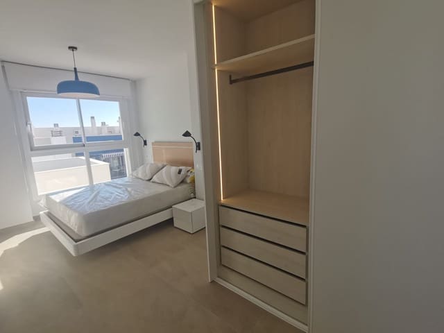 1 soveværelse Penthouse til salg i Torrevieja med swimmingpool - € 425.000 (Ref: 9541536)