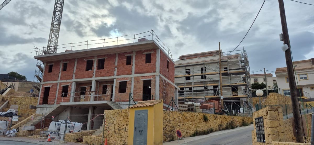 3 soveværelse Rækkehus til salg i San Miguel de Salinas med swimmingpool - € 594.000 (Ref: 9541540)