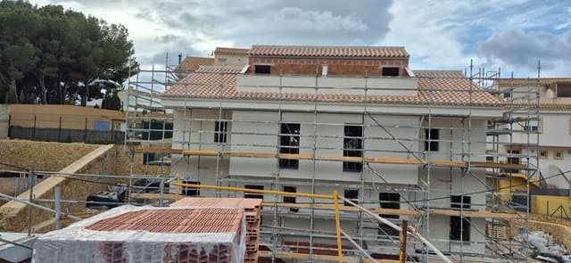 3 soveværelse Rækkehus til salg i San Miguel de Salinas med swimmingpool - € 594.000 (Ref: 9541540)