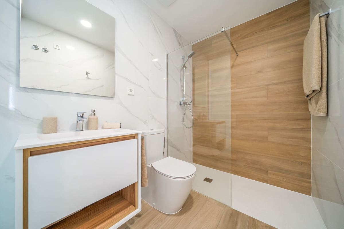 2 soverom Leilighet til salgs i Vistabella med svømmebasseng garasje - € 299 900 (Ref: 9551703)