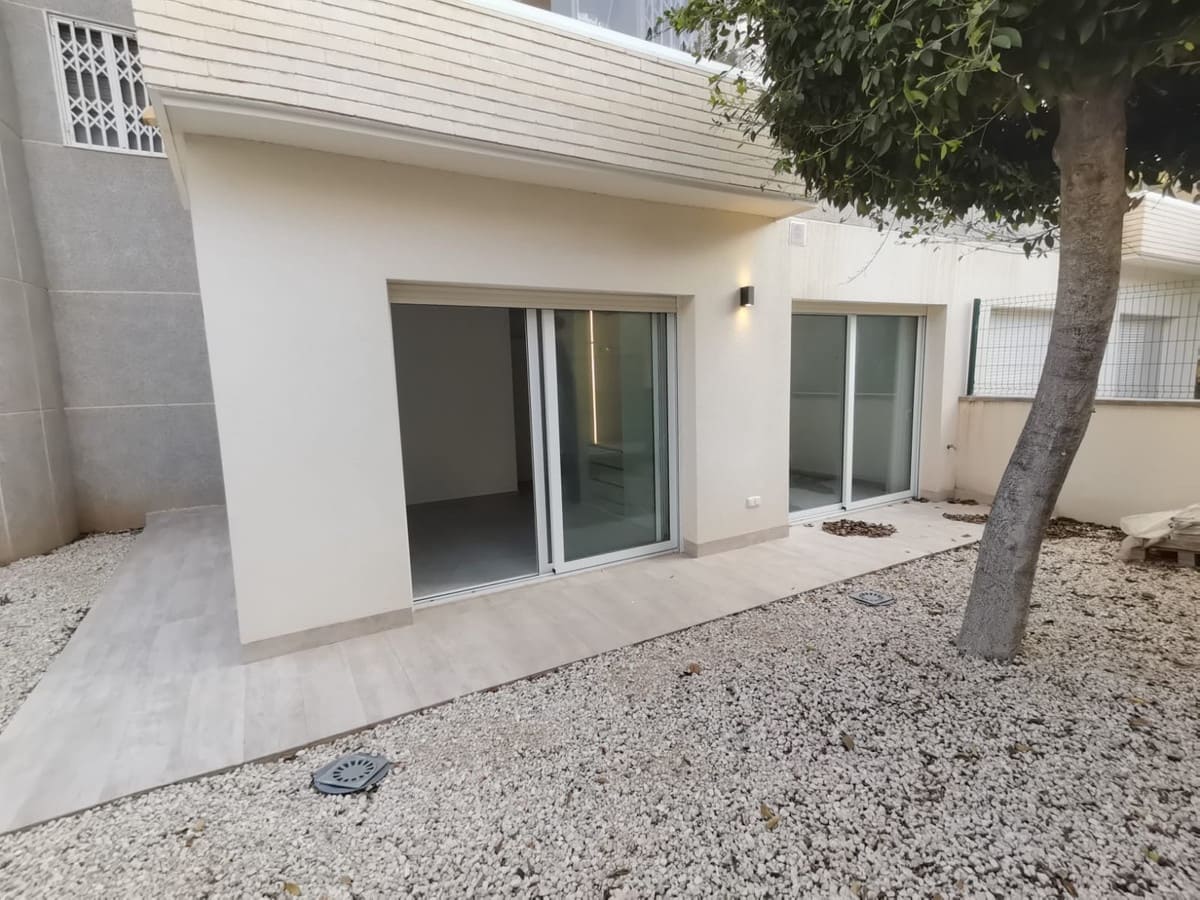 3 Zimmer Apartment zu verkaufen in Torrevieja mit Pool Garage - 370.000 € (Ref: 9551783)