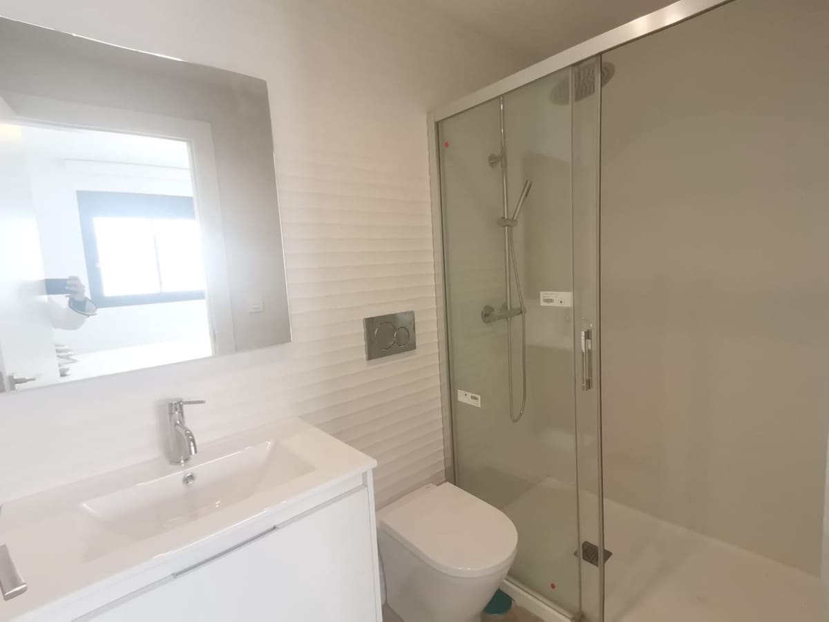 2 soveværelse Lejlighed til salg i Torrevieja med swimmingpool - € 259.000 (Ref: 9551784)