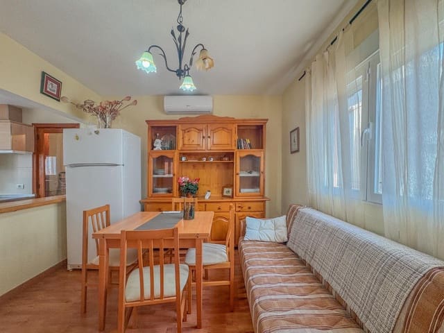 3 slaapkamer Villa te koop in La Mata, Torrevieja met zwembad - € 170.000 (Ref: 9565344)