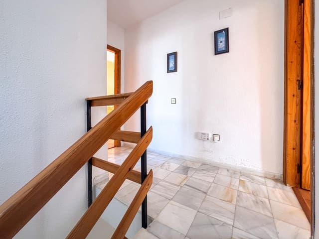 3 slaapkamer Villa te koop in La Mata, Torrevieja met zwembad - € 170.000 (Ref: 9565344)