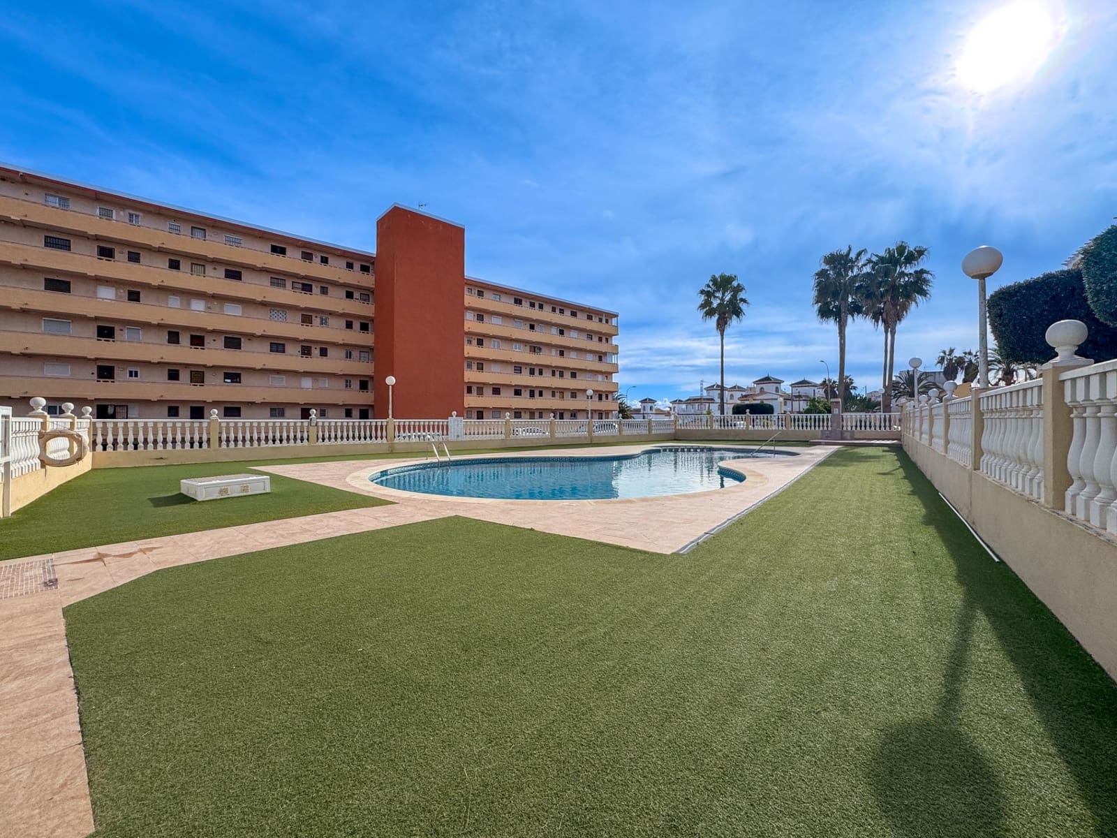 3 chambre Villa/Maison à vendre à La Mata avec piscine - 170 000 € (Ref: 9565344)